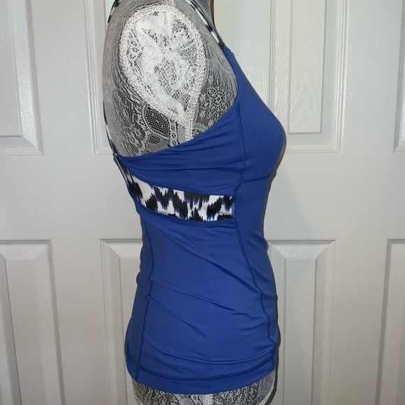 Lululemon animal print workout top size 4 - Picture 3 of 6